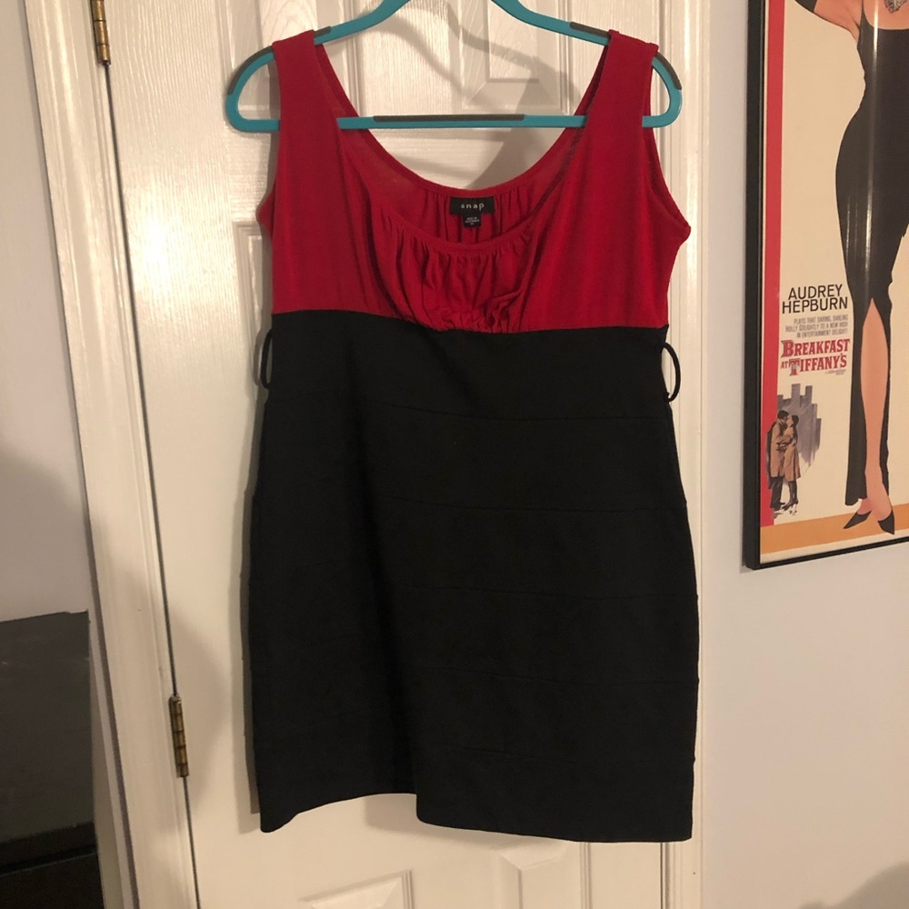 Red and Black Snap Dress XL